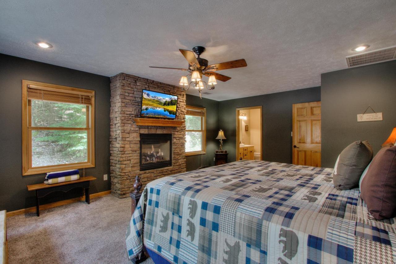 Gorgeous "Country Roads" By Honeybearcabins 4Br 4Ba, Next To Pool, Easy Drive, Main Strip Location! Pigeon Forge Extérieur photo