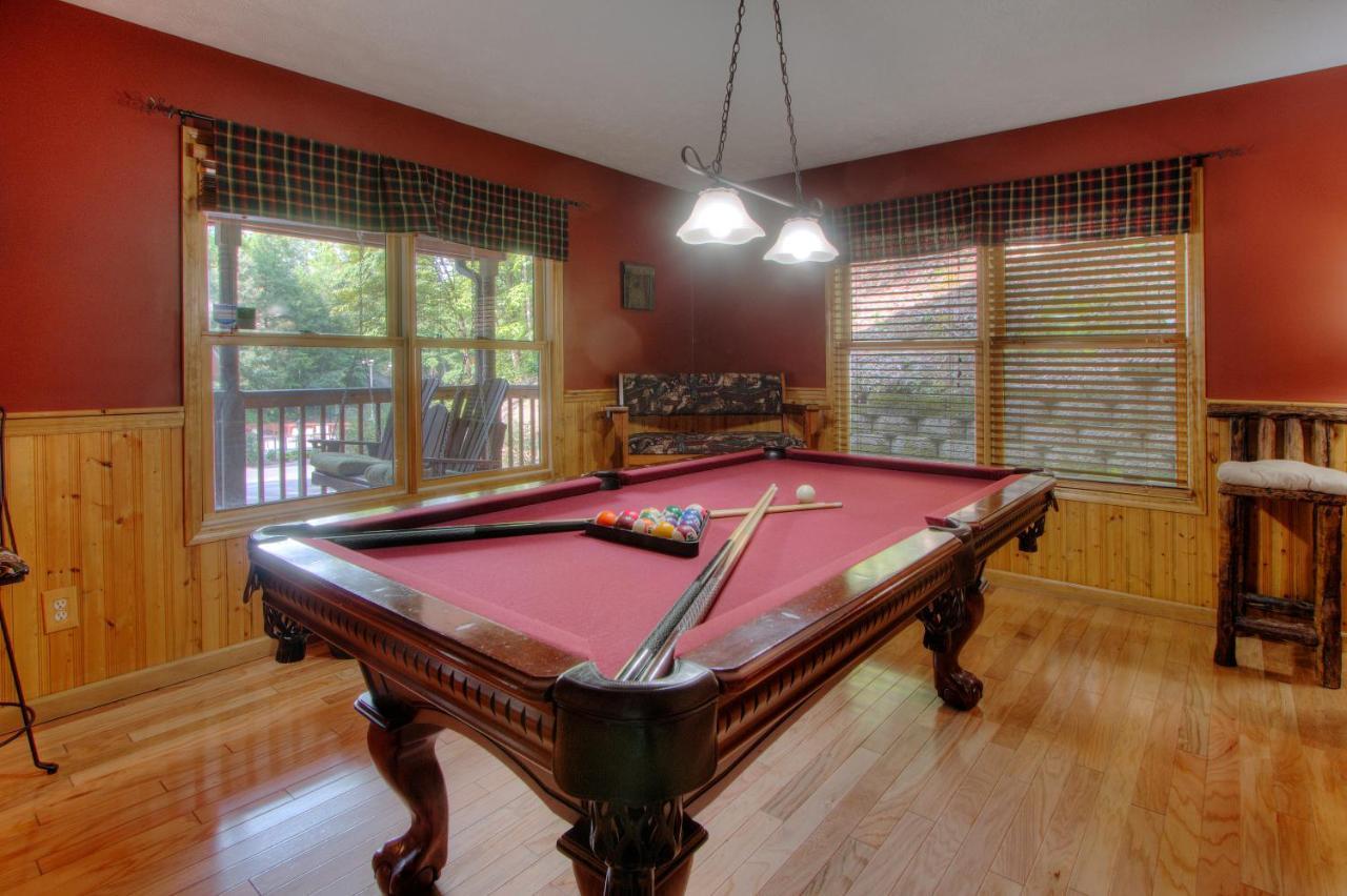 Gorgeous "Country Roads" By Honeybearcabins 4Br 4Ba, Next To Pool, Easy Drive, Main Strip Location! Pigeon Forge Extérieur photo