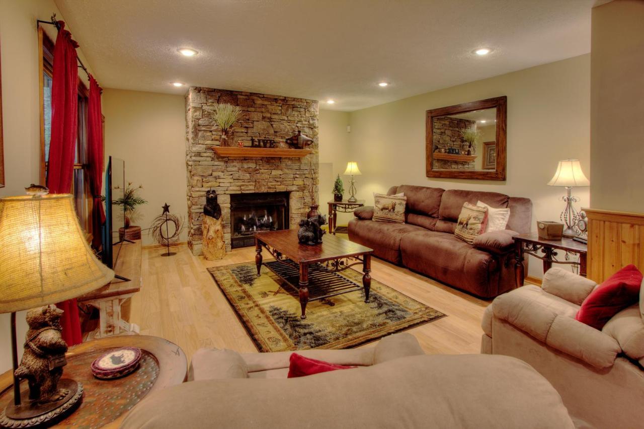 Gorgeous "Country Roads" By Honeybearcabins 4Br 4Ba, Next To Pool, Easy Drive, Main Strip Location! Pigeon Forge Extérieur photo