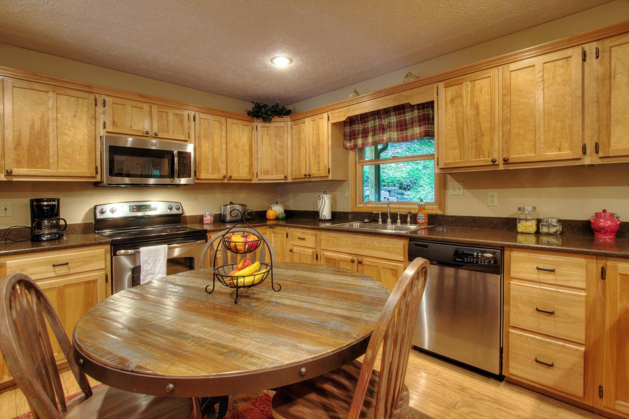 Gorgeous "Country Roads" By Honeybearcabins 4Br 4Ba, Next To Pool, Easy Drive, Main Strip Location! Pigeon Forge Extérieur photo